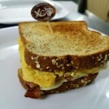 SANDWICH OMELET